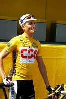 2. Etappe Challans - Les Essarts
David Zabriskie im gelben Trikot

[� by J�rgen Burkhardt, B�renhofstra�e 25, 70771 Leinfelden-Echterdingen. Telefon 0711/791424, Fax 0711/791437.Postbank Stuttgart(BLZ 600 100 70) Konto 234130-708) www.radsportfoto.de. Bitte zwei Belegexemplare zusenden. Nutzung ist honorarpflichtig gemaess MFM zzgl. 16% MWSt. Drittrechte sind nicht geklaert. NO MODEL RELEASE. Jede Weitergabe dieses Materials an Dritte ohne ausdrueckliche Genehmigung ist untersagt.]

