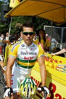 Etappe Grenoble - Courchevel
Robbie Mc Ewen, Davitamon - Lotto
[� by J�rgen Burkhardt, B�renhofstra�e 25, 70771 Leinfelden-Echterdingen. Telefon 0711/791424, Fax 0711/791437.Postbank Stuttgart(BLZ 600 100 70) Konto 234130-708) www.radsportfoto.de. Bitte zwei Belegexemplare zusenden. Nutzung ist honorarpflichtig gemaess MFM zzgl. 16% MWSt. Drittrechte sind nicht geklaert. NO MODEL RELEASE. Jede Weitergabe dieses Materials an Dritte ohne ausdrueckliche Genehmigung ist untersagt.]

